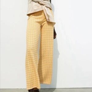 Zara yellow textured pants small